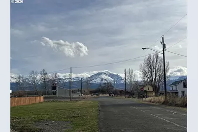 917 S Hall St, Prairie City, OR 97869 - Photo 9