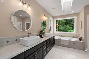 1033 NW Eloise Ln, Portland, OR 97229 - Photo 27