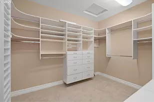 1033 NW Eloise Ln, Portland, OR 97229 - Photo 29