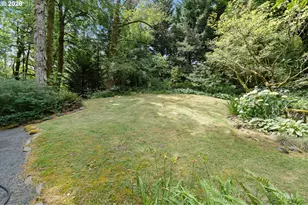 1033 NW Eloise Ln, Portland, OR 97229 - Photo 43