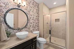 1033 NW Eloise Ln, Portland, OR 97229 - Photo 23