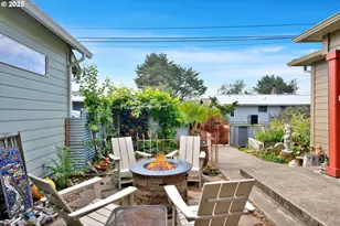 923 SW 50th St, Lincoln City, OR 97367 - Photo 5