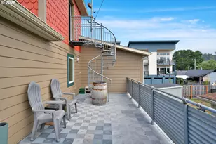 923 SW 50th St, Lincoln City, OR 97367 - Photo 29