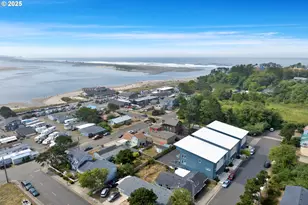 923 SW 50th St, Lincoln City, OR 97367 - Photo 47