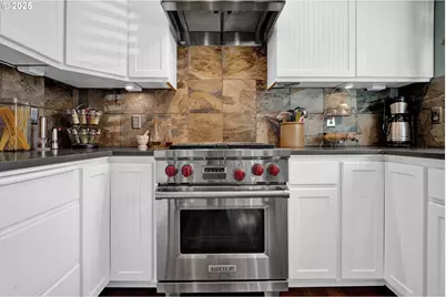 923 SW 50th St, Lincoln City, OR 97367 - Photo 15