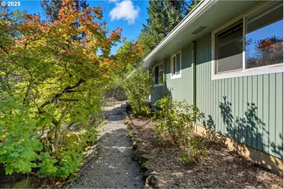 18763 S Grasle Rd, Oregon City, OR 97045 - Photo 3