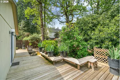 810 McVey Ave, Lake Oswego, OR 97034 - Photo 33