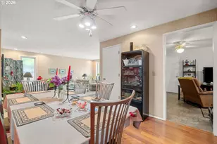 810 McVey Ave, Lake Oswego, OR 97034 - Photo 17