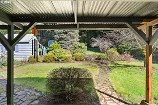 45811 McKenzie Hwy, Vida, OR 97488 - Photo 23