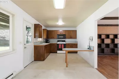 45811 McKenzie Hwy, Vida, OR 97488 - Photo 11