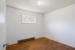 45811 McKenzie Hwy, Vida, OR 97488 - Photo 15