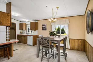 2150 Laura St, Springfield, OR 97477 - Photo 9