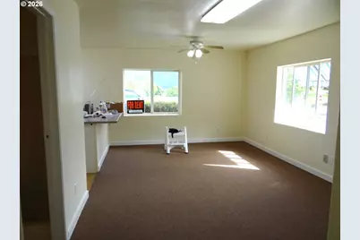 80 NW Columbia Ave, Stevenson, WA 98648 - Photo 35