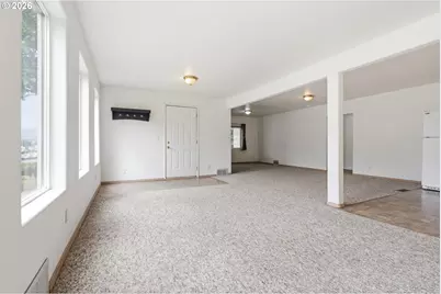 80 NW Columbia Ave, Stevenson, WA 98648 - Photo 5
