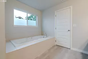 804 River Ave, Brownsville, OR 97327 - Photo 31