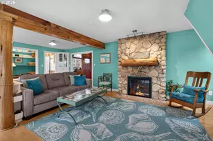 810 16th Ave, Seaside, OR 97138 - Photo 9