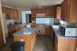 22 SE 136th Ave, Portland, OR 97233 - Photo 11