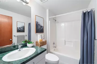 2360 Glenmorrie Dr, Lake Oswego, OR 97034 - Photo 17