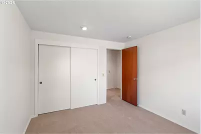 2360 Glenmorrie Dr, Lake Oswego, OR 97034 - Photo 15