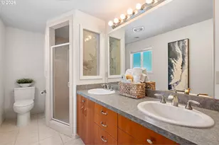 2360 Glenmorrie Dr, Lake Oswego, OR 97034 - Photo 13