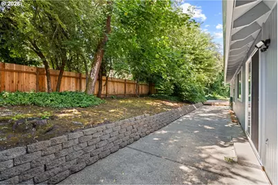 2360 Glenmorrie Dr, Lake Oswego, OR 97034 - Photo 27