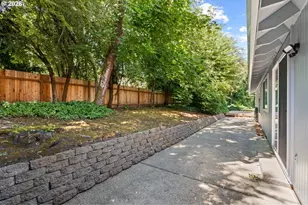 2360 Glenmorrie Dr, Lake Oswego, OR 97034 - Photo 27