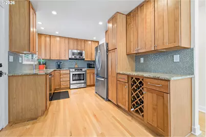1795 Fernwood Dr, Lake Oswego, OR 97034 - Photo 13