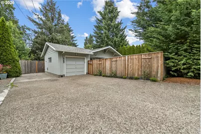 1795 Fernwood Dr, Lake Oswego, OR 97034 - Photo 33