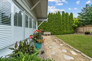 1795 Fernwood Dr, Lake Oswego, OR 97034 - Photo 3