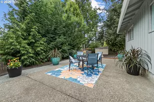 1795 Fernwood Dr, Lake Oswego, OR 97034 - Photo 35
