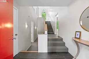 5733 SW Salmon St, Portland, OR 97221 - Photo 5