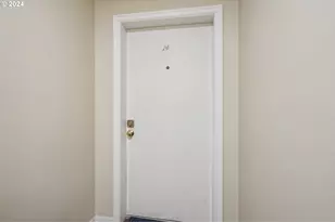 1406 NE 21st Ave, Portland, OR 97232 - Photo 21