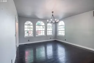 86104 Sells View Ln, Eugene, OR 97402 - Photo 9