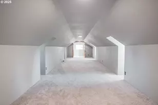 86104 Sells View Ln, Eugene, OR 97402 - Photo 29