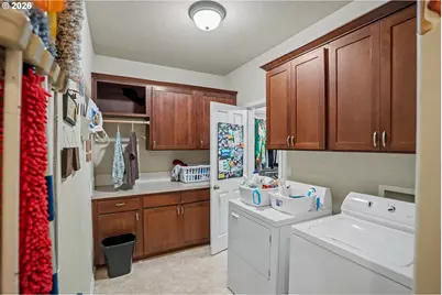 212 N Greenlink Way, Newberg, OR 97132 - Photo 33