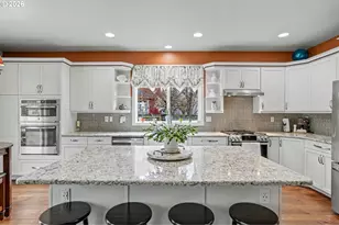 212 N Greenlink Way, Newberg, OR 97132 - Photo 11