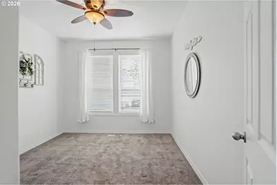 212 N Greenlink Way, Newberg, OR 97132 - Photo 29