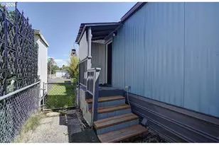 300 SW 7th Ave, Battle Ground, WA 98604 - Photo 29