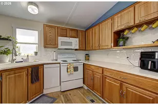 300 SW 7th Ave, Battle Ground, WA 98604 - Photo 11