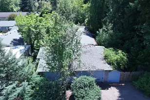 3118 SW Carson St, Portland, OR 97219 - Photo 33
