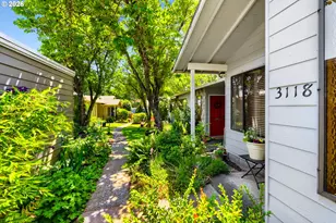 3118 SW Carson St, Portland, OR 97219 - Photo 3