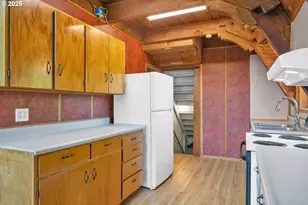 45265 Sunnyside Dr, Foster, OR 97345 - Photo 17