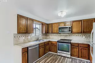 6139 SE Nehalem St, Portland, OR 97206 - Photo 9