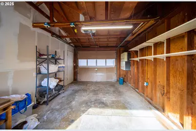 16281 Chapman Ln, Brookings, OR 97415 - Photo 23