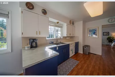 16281 Chapman Ln, Brookings, OR 97415 - Photo 19