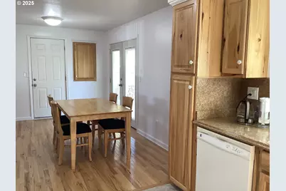 17706 SE Washington St, Portland, OR 97233 - Photo 15