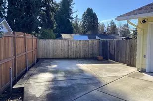 17706 SE Washington St, Portland, OR 97233 - Photo 3