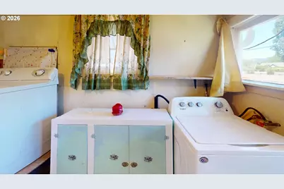 1299 41st Ave, Sweet Home, OR 97386 - Photo 9