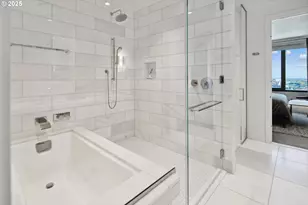 550 SW 10th Ave, Portland, OR 97205 - Photo 21