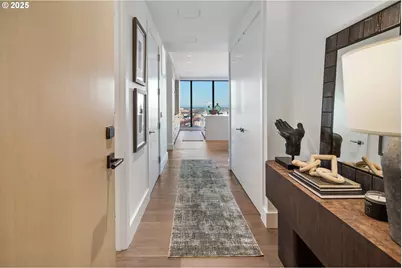 550 SW 10th Ave #2306, Portland, OR 97205 - Photo 13